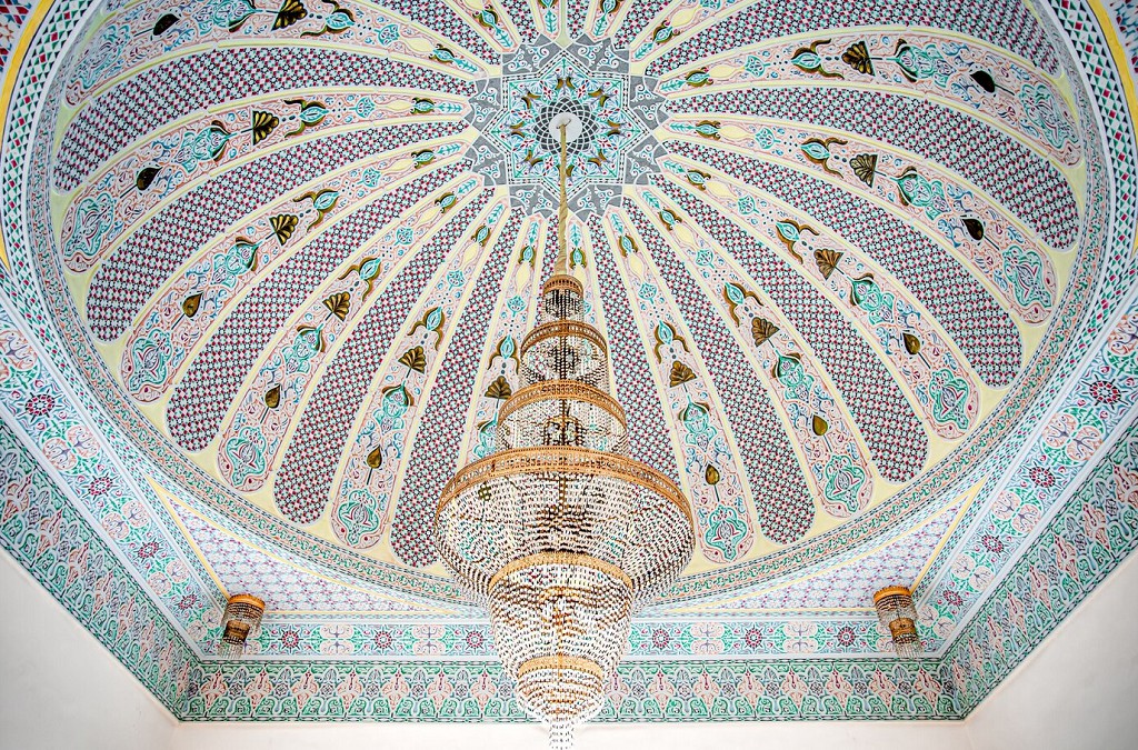 Потолок купол в арабском стиле